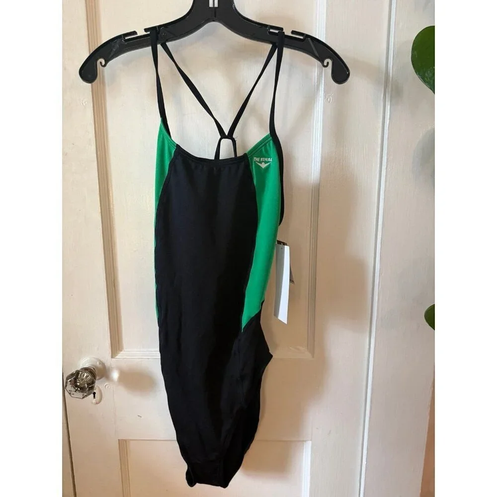 The finals women’s size 38/large swimsuit new with tags